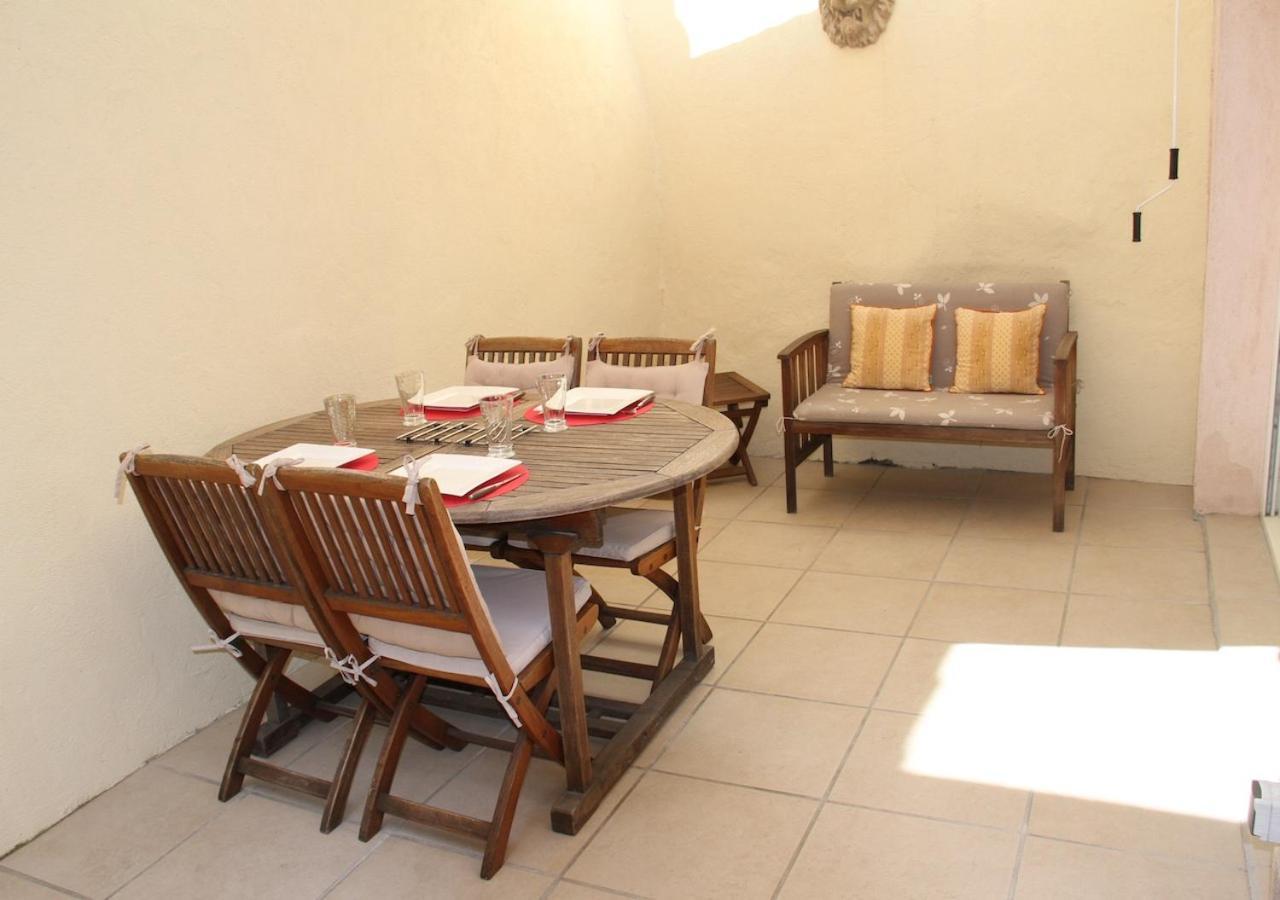 Agreable Maison De Ville Eyragues Kültér fotó
