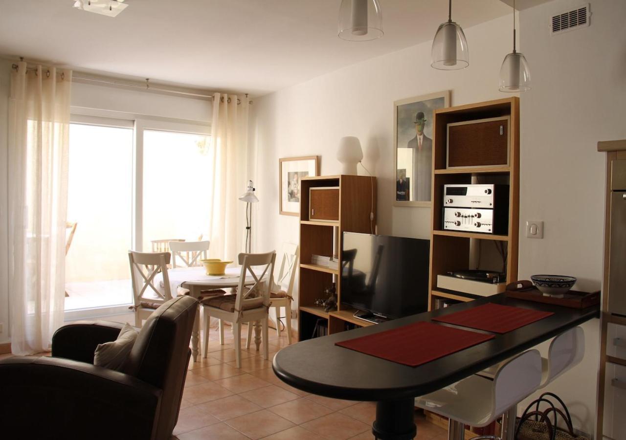 Agreable Maison De Ville Eyragues Kültér fotó
