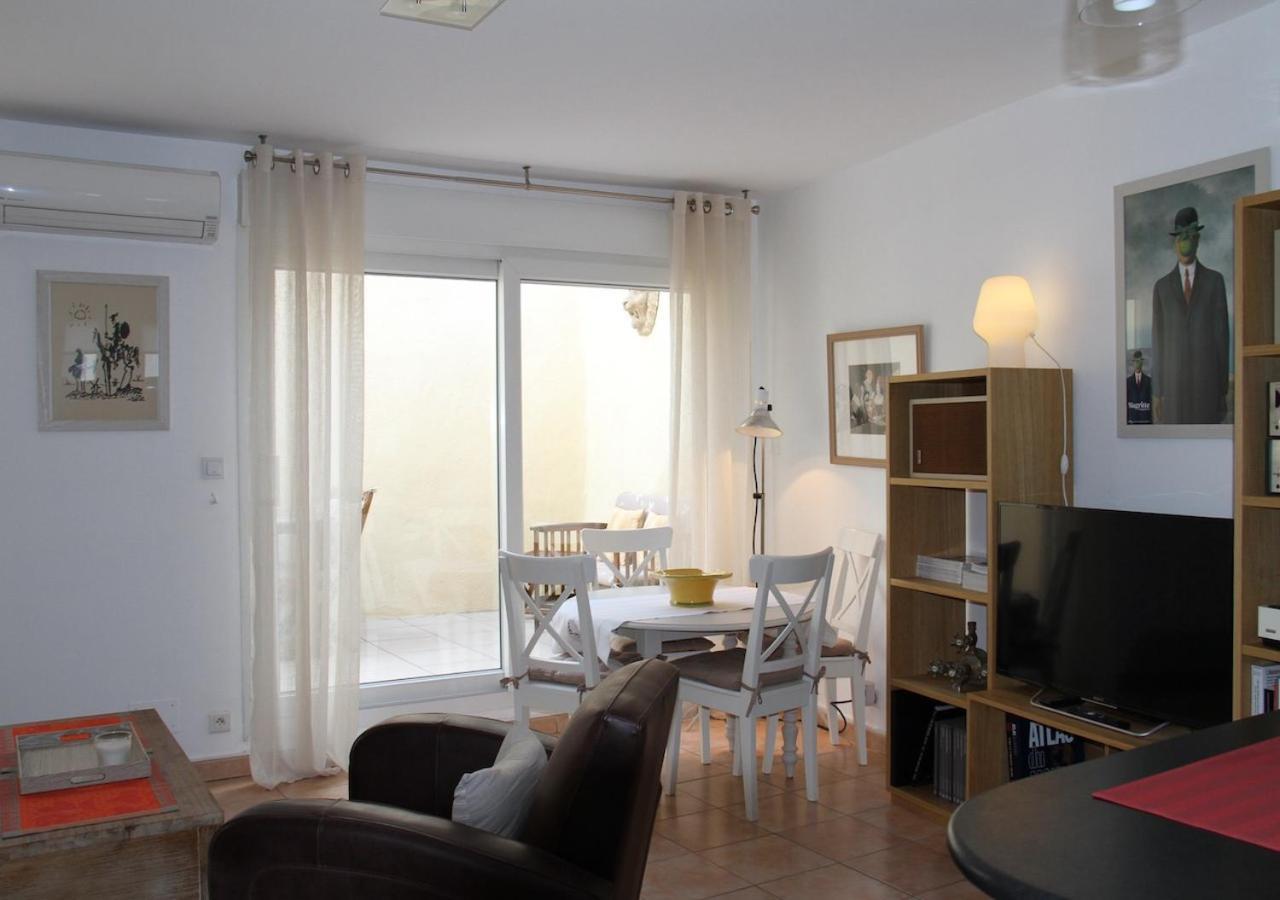 Agreable Maison De Ville Eyragues Kültér fotó