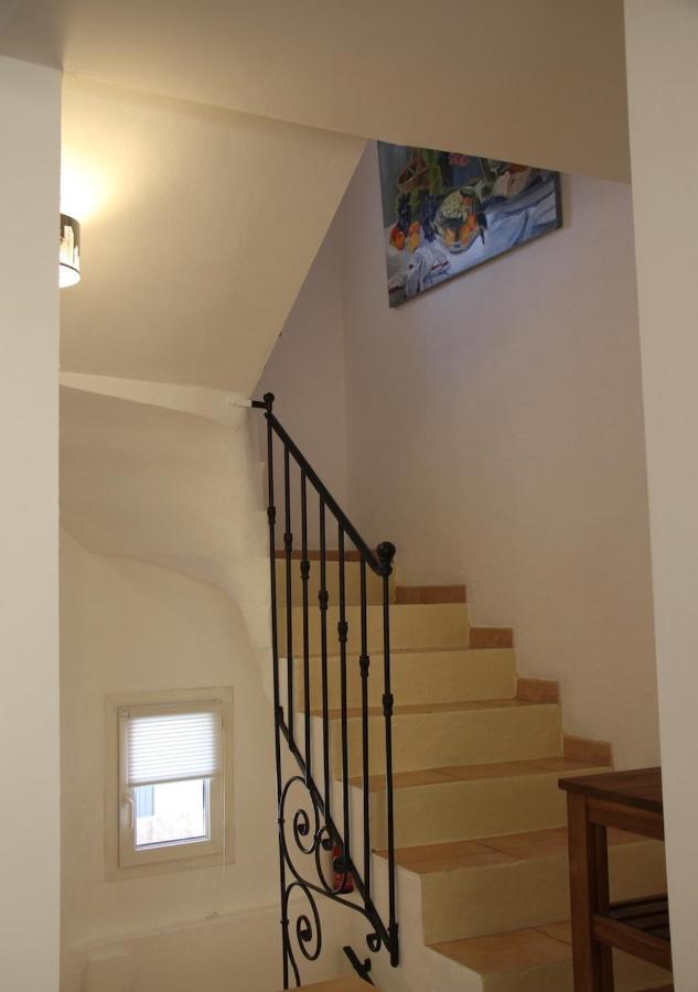 Agreable Maison De Ville Eyragues Kültér fotó